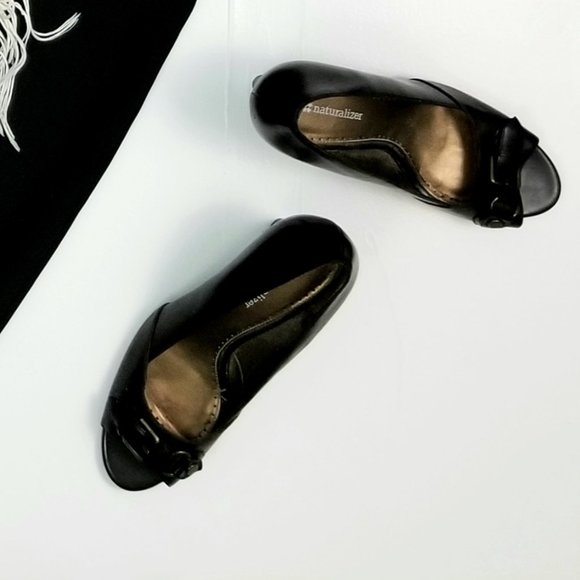 FIND THESE BEAUTIES & SO MUCH MORE IN MY CLOSET! - Picture 5 of 5